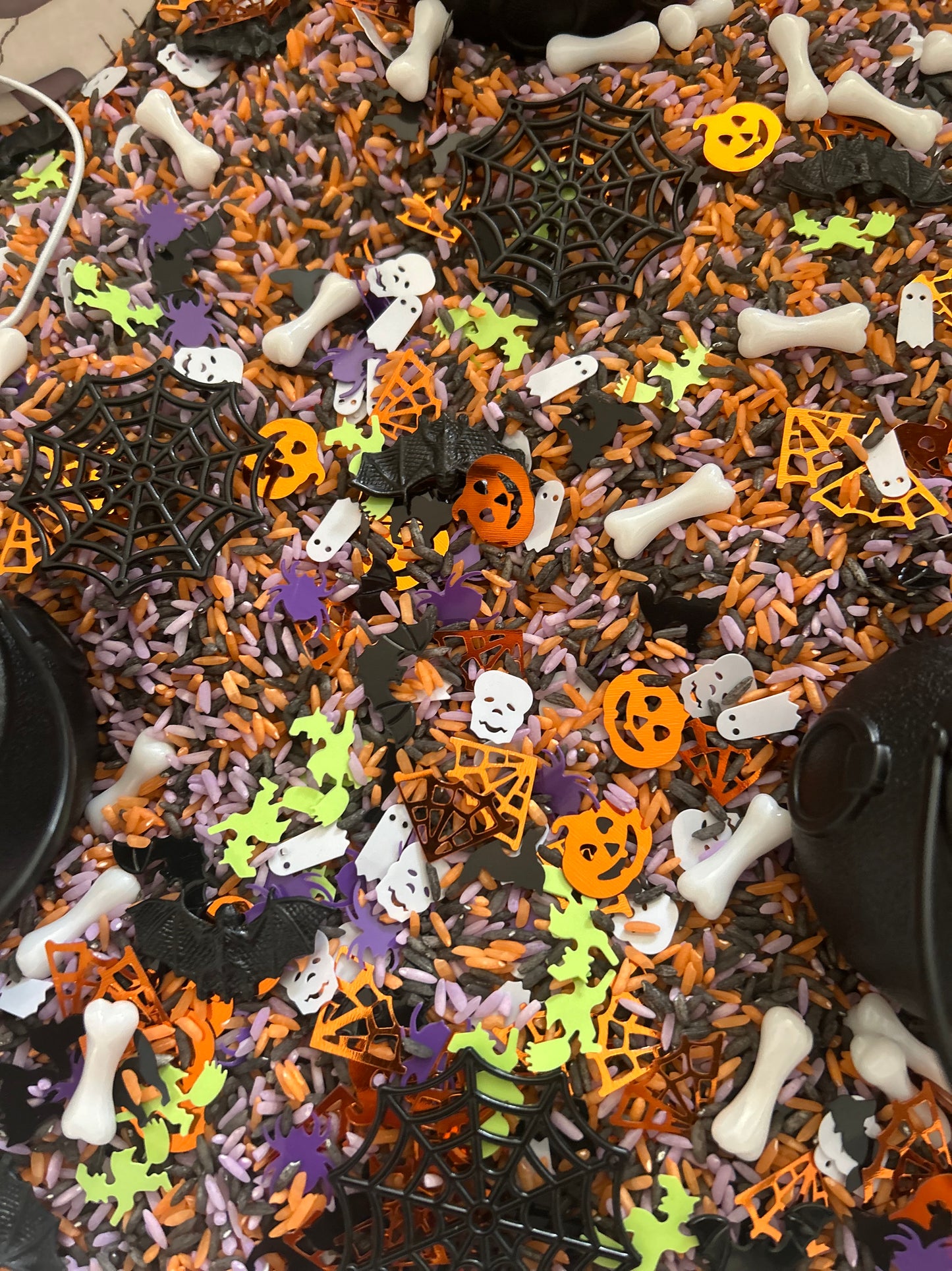 Discover Playdays Halloween themed sensory mix